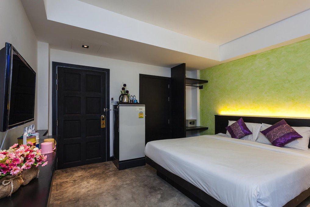 Islanda Boutique Hotel Patong Exterior photo
