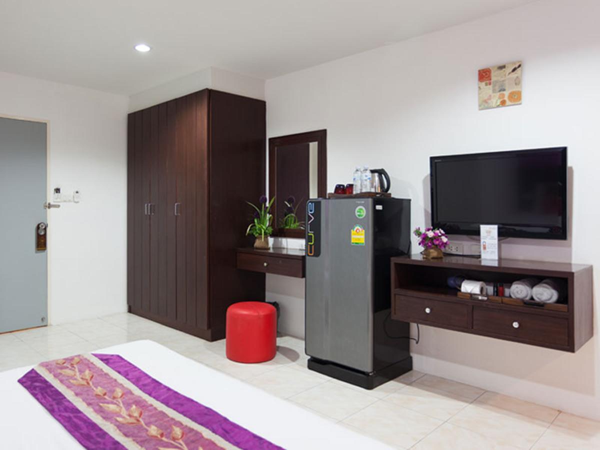 Islanda Boutique Hotel Patong Exterior photo